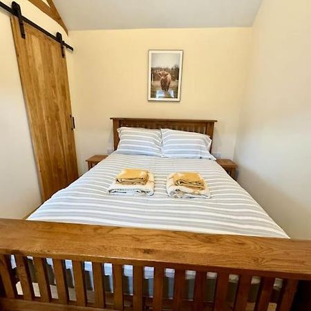 The Paws And Wander Hideaway Villa Mitchel Troy Bagian luar foto